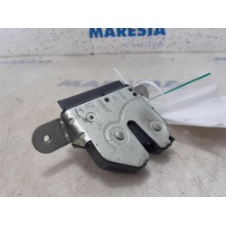 Fiat - 500 - Tailgate lock mechanism