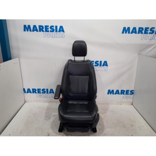 Peugeot - 5008 - Stoel links