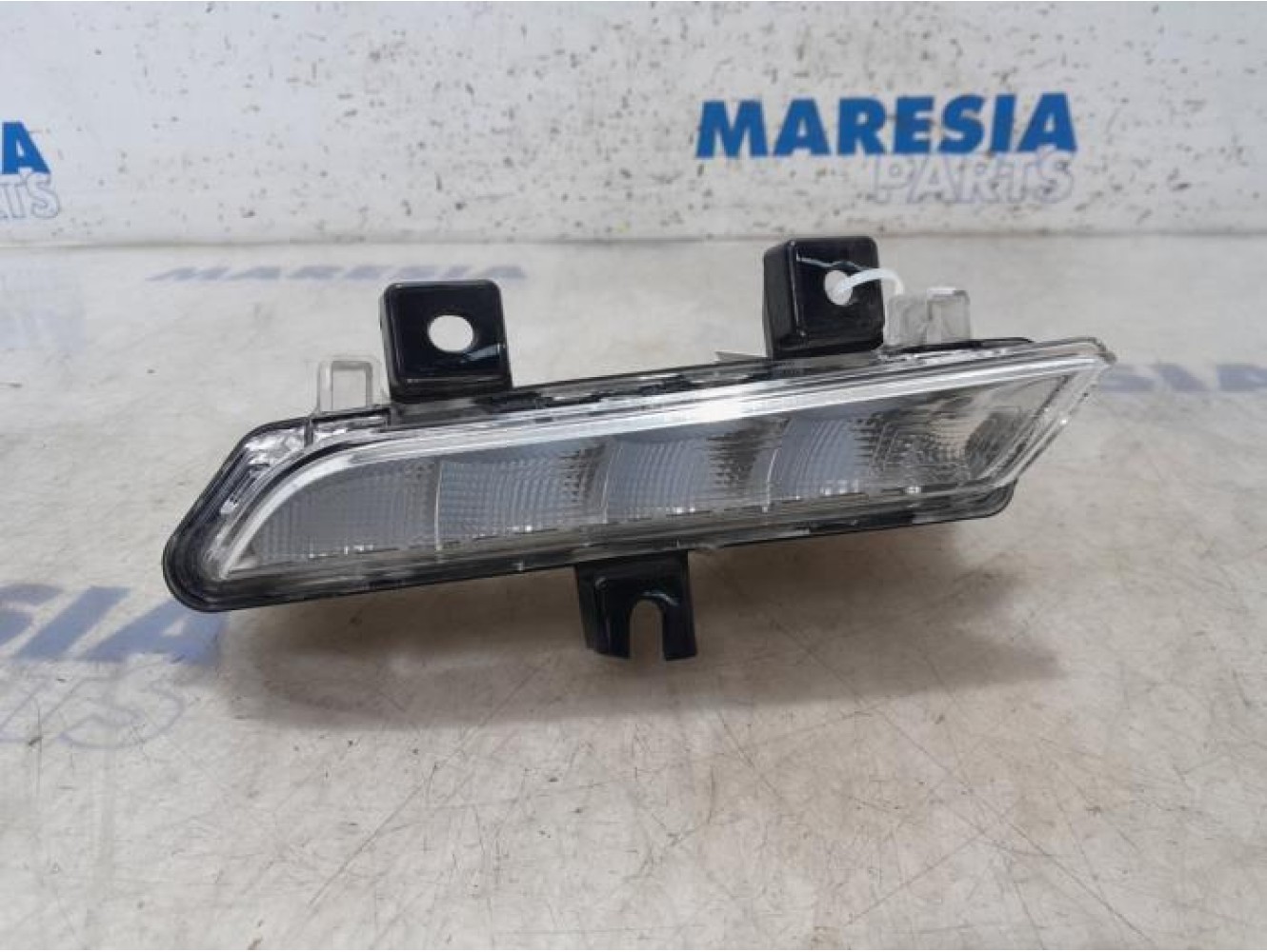 Renault - Clio - Daytime running light, left