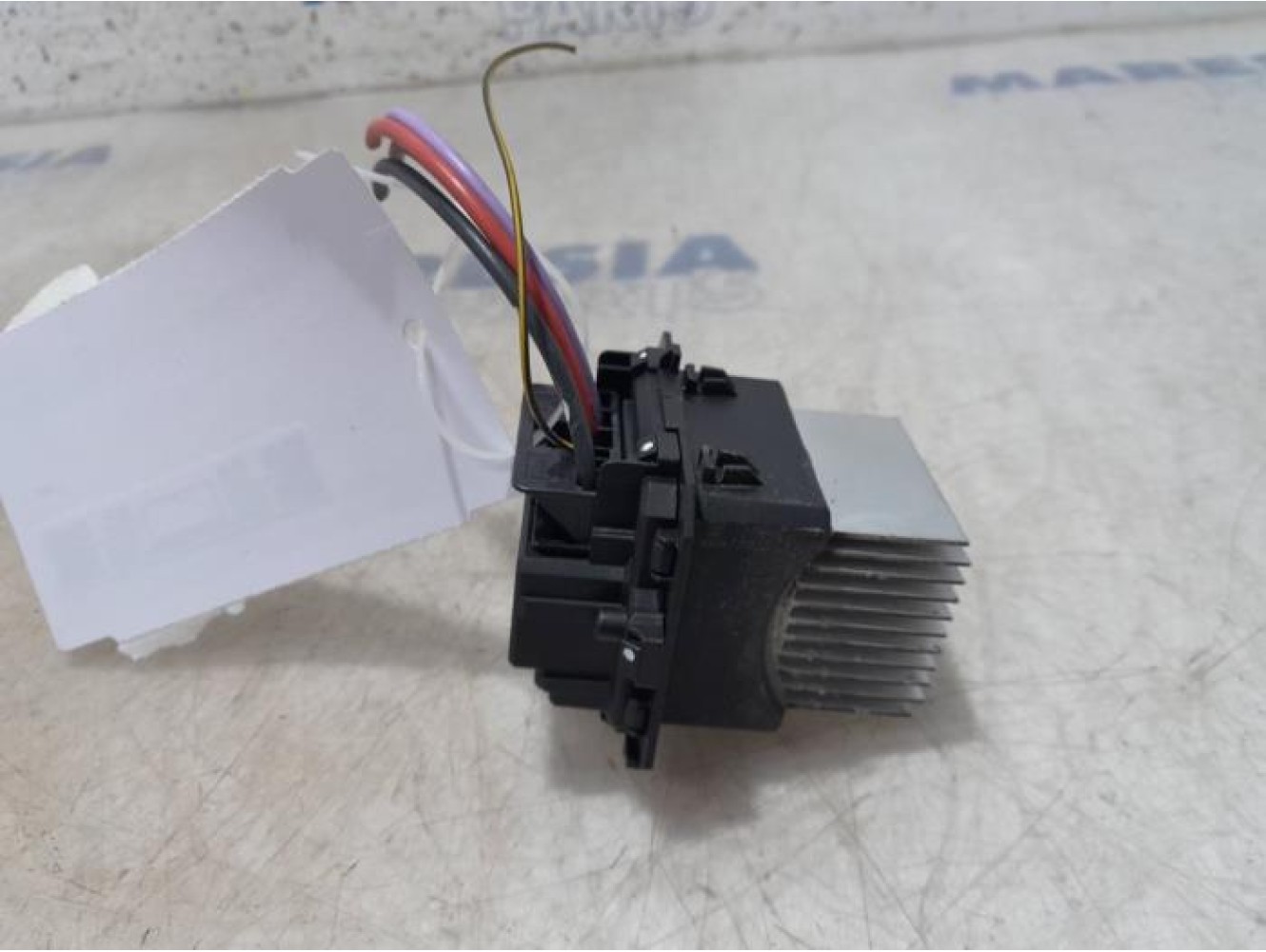 Renault - Clio - Heater resistor