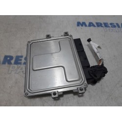 Renault - Clio - Engine management computer