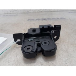 Renault - Scenic - Tailgate lock mechanism
