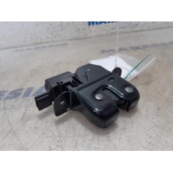 Renault - Scenic - Tailgate lock mechanism