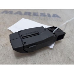Renault - Clio - Steering wheel mounted radio control
