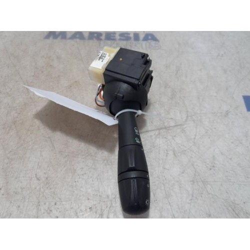 Renault - Clio - Indicator switch