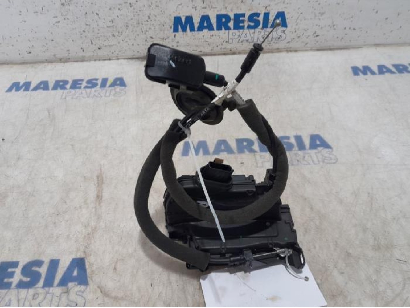 Renault - Clio - Rear door mechanism 4-door, right