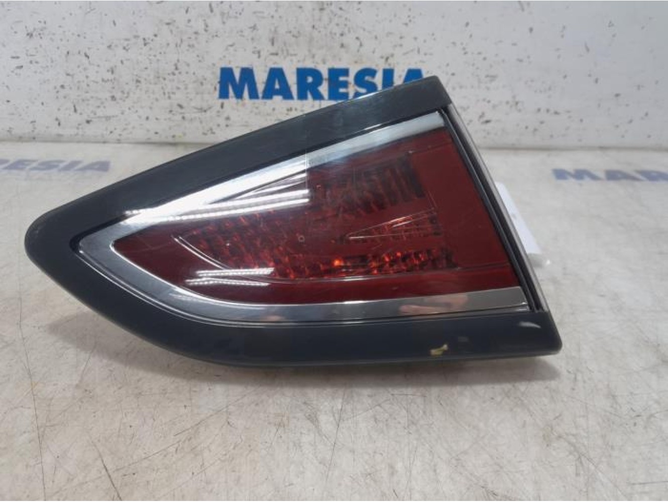 Renault - Scenic - Taillight, left