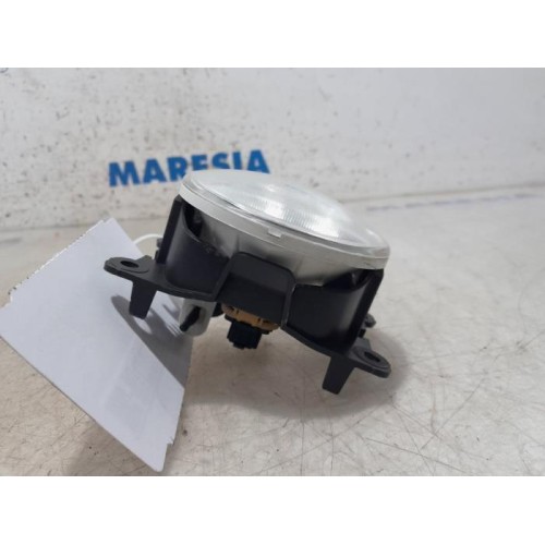 Peugeot - 5008 - Fog light, front left