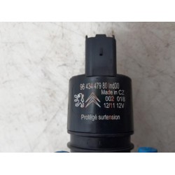 Peugeot - 5008 - Scheibensprüherpumpe vorne