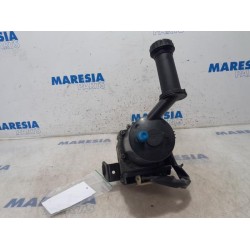 Peugeot - 5008 - Power steering pump
