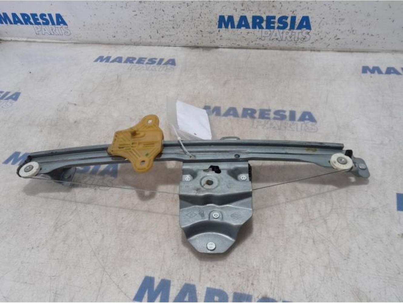Renault - Clio - Window mechanism 4-door, front right