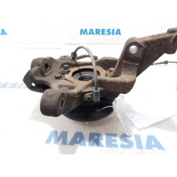 Renault - Trafic - Fusee rechts-voor