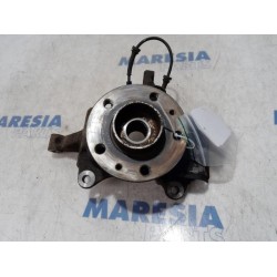 Renault - Trafic - Knuckle, front left