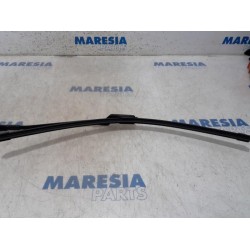 Renault - Trafic - Front wiper arm