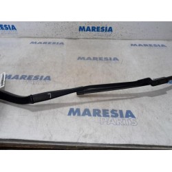 Renault - Trafic - Front wiper arm