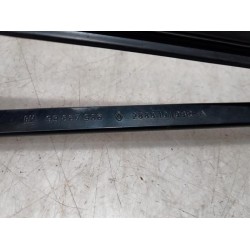 Renault - Trafic - Front wiper arm