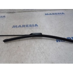 Renault - Trafic - Front wiper arm