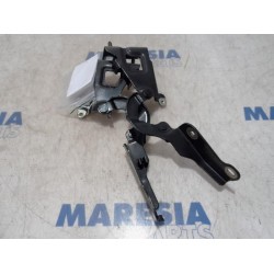 Renault - Trafic - Bonnet Hinge
