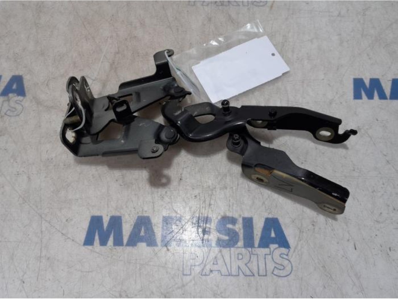 Renault - Trafic - Bonnet Hinge