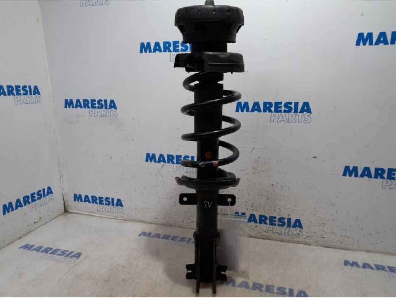 Renault - Trafic - Front shock absorber rod, right