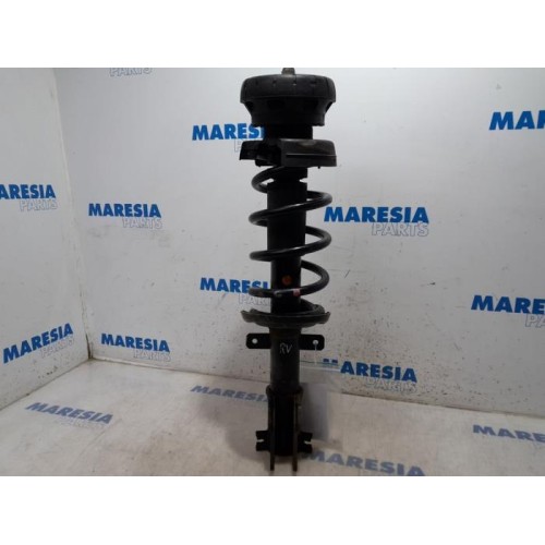 Renault - Trafic - Front shock absorber rod, right
