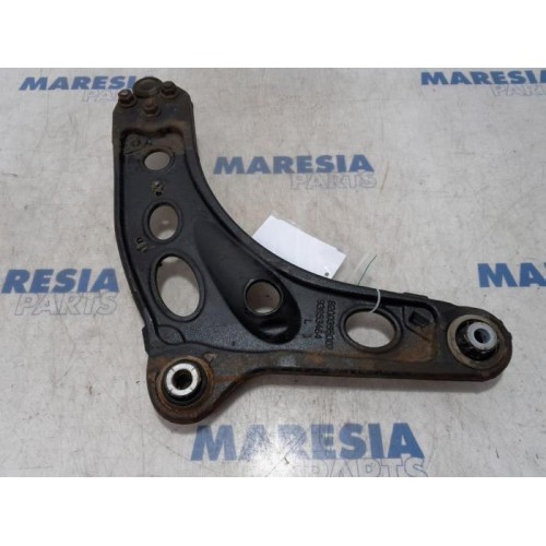 Renault - Trafic - Querlenker unten links vorne