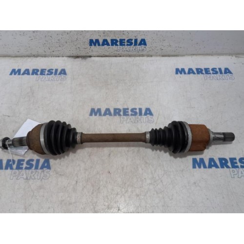 Renault - Trafic - Antriebswelle links vorne
