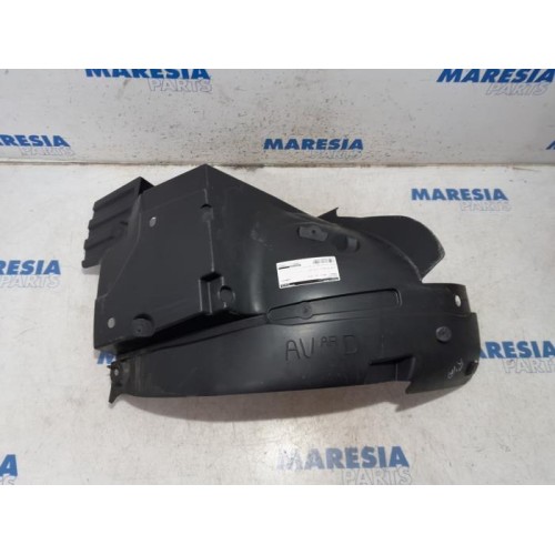 Renault - Trafic - Wheel arch liner