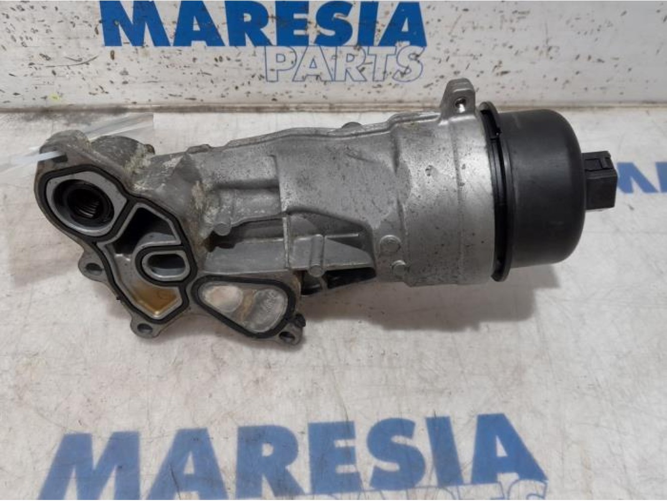 Peugeot - 308 - Oil filter holder