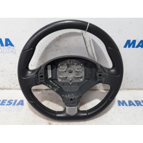 Peugeot - 5008 - Steering wheel