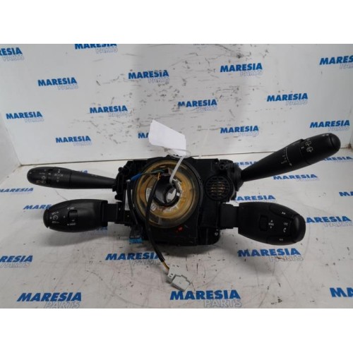 Peugeot - 5008 - Steering column stalk