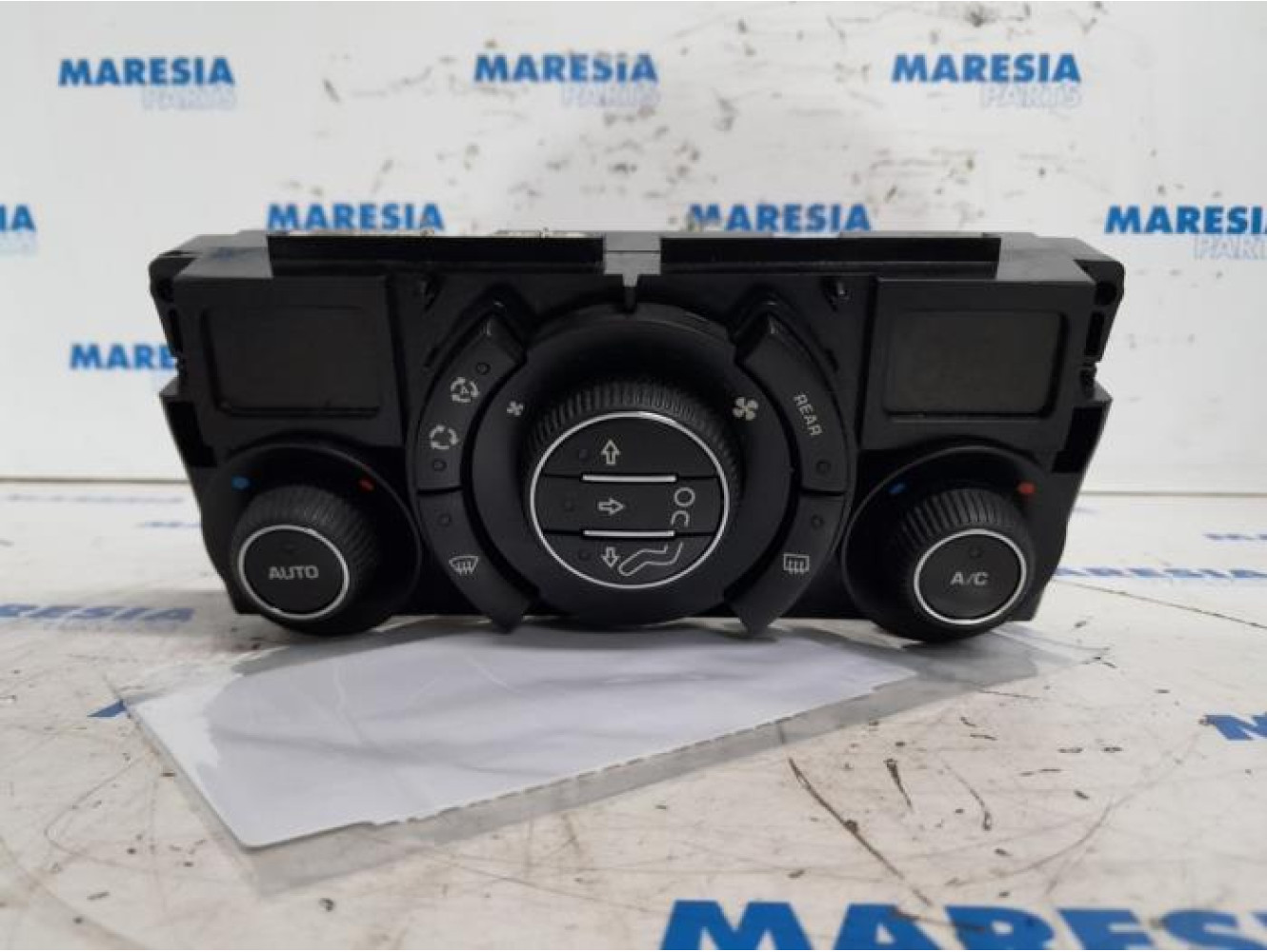 Peugeot - 5008 - Heater control panel