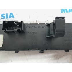 Peugeot - 5008 - Switch