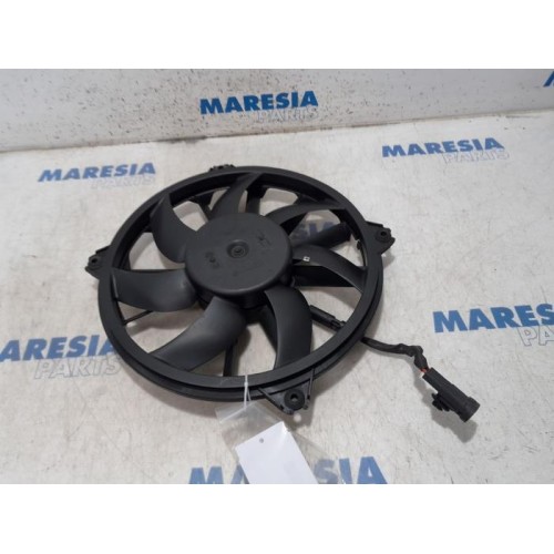 Peugeot - 5008 - Fan motor