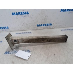 Peugeot - 5008 - Front bumper bracket, right