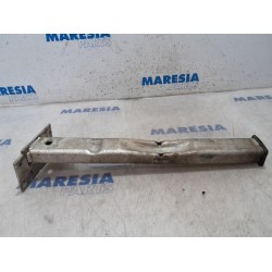 Peugeot - 5008 - Front bumper bracket, right