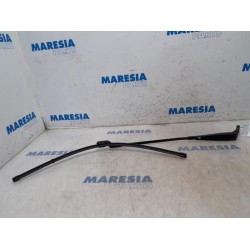Peugeot - 5008 - Front wiper arm