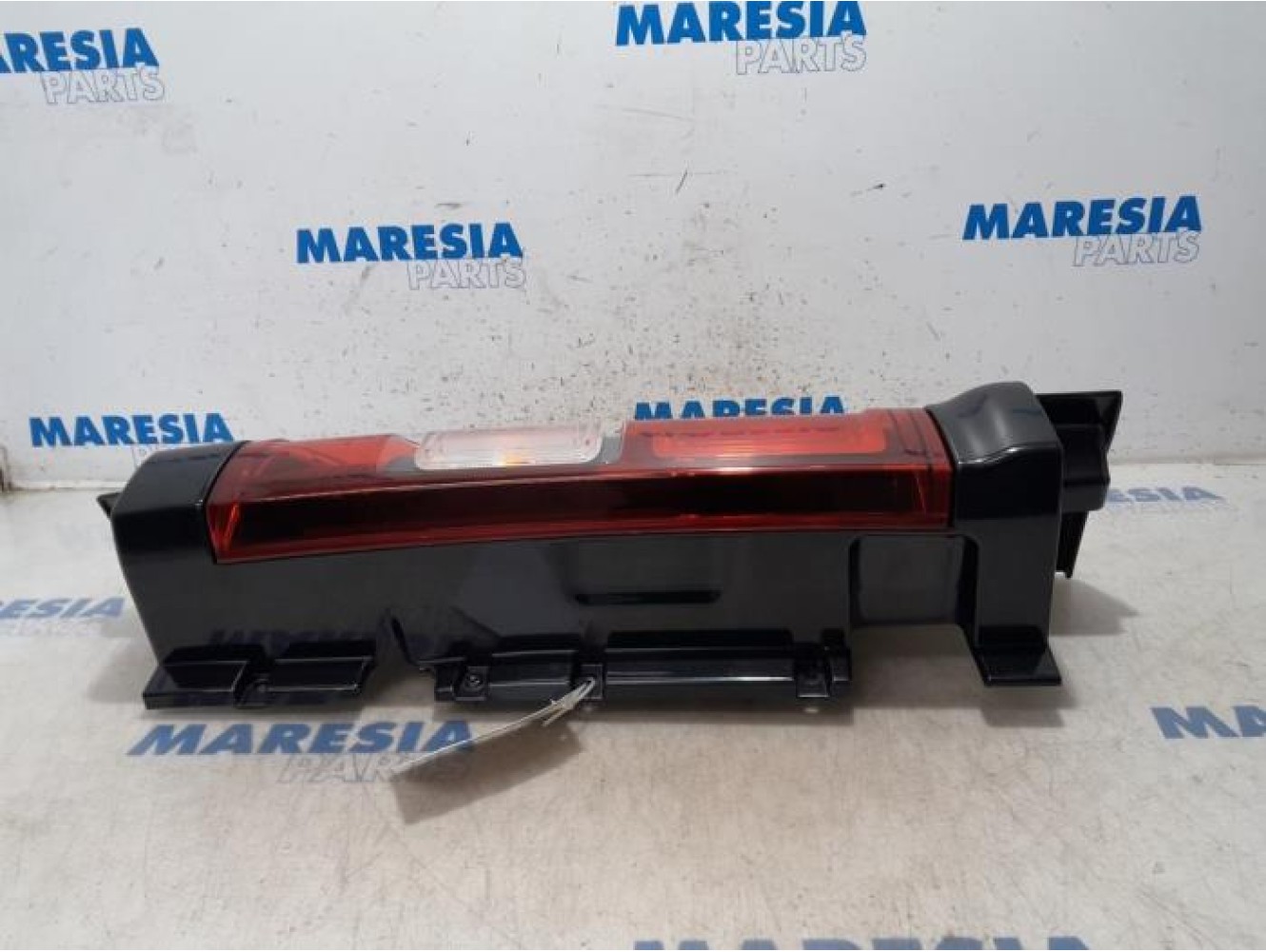 Renault - Trafic - Taillight, right