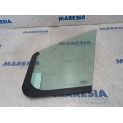 Renault - Trafic - Quarter light, front right