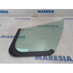 Renault - Trafic - Quarter light, front left