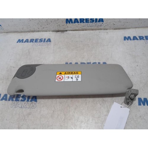 Renault - Trafic - Sun visor