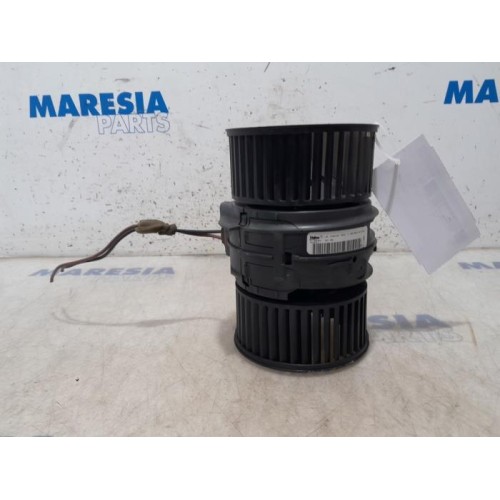Renault - Trafic - Heating and ventilation fan motor