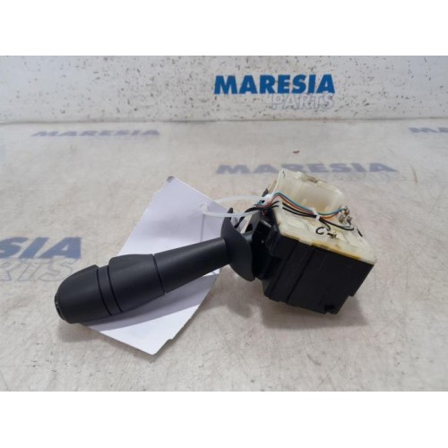 Renault - Trafic - Commutateur essuie-glace