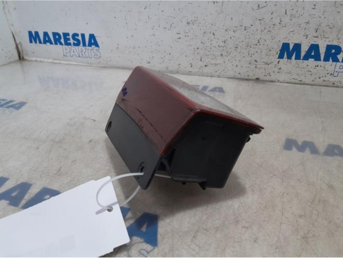 Renault - Trafic - Reversing light, right