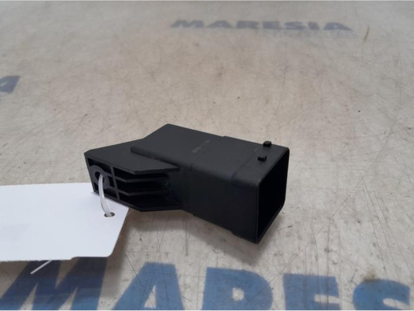 Renault - Trafic - Glow plug relay