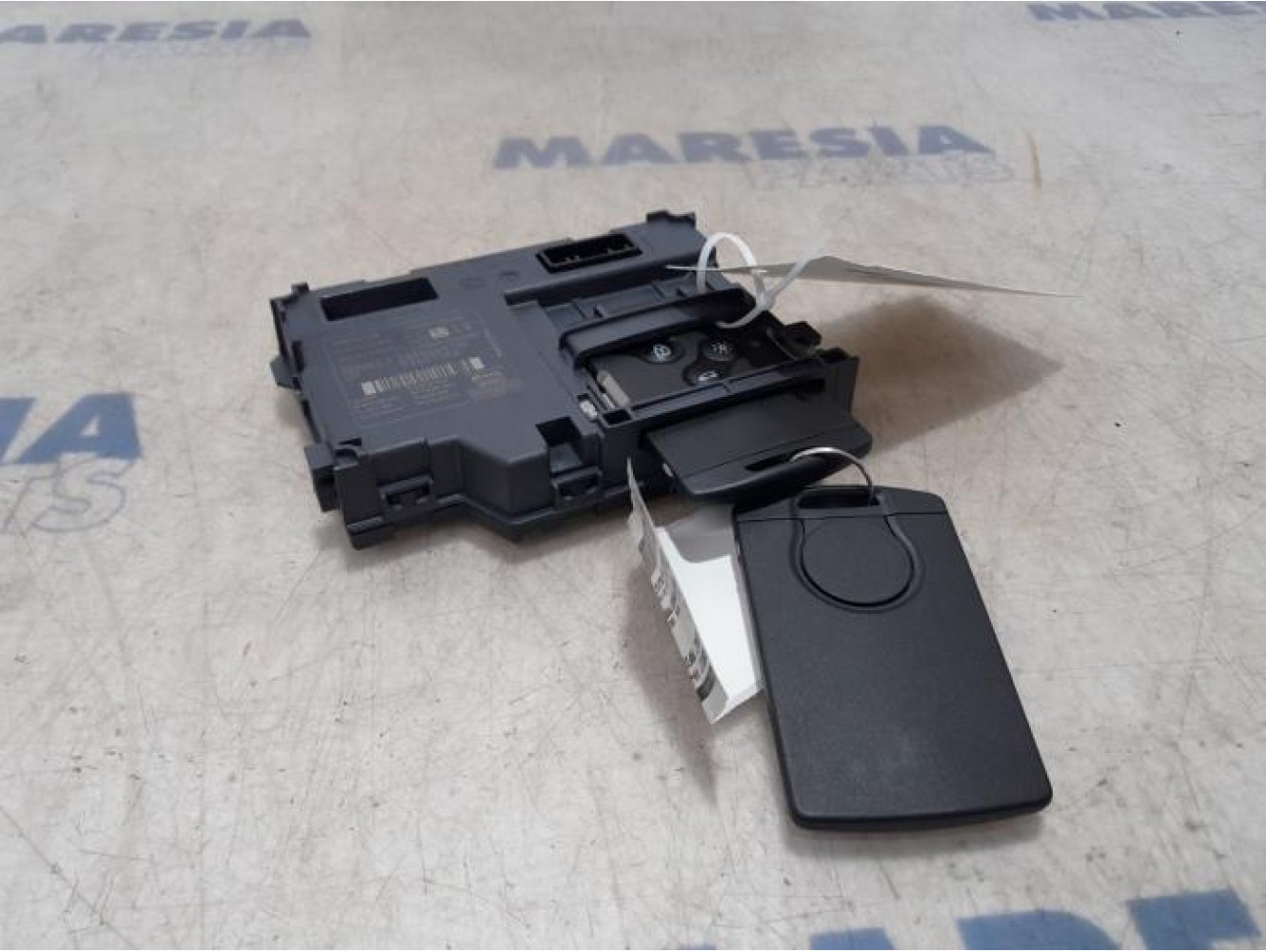 Renault - Trafic - Card reader (lock)