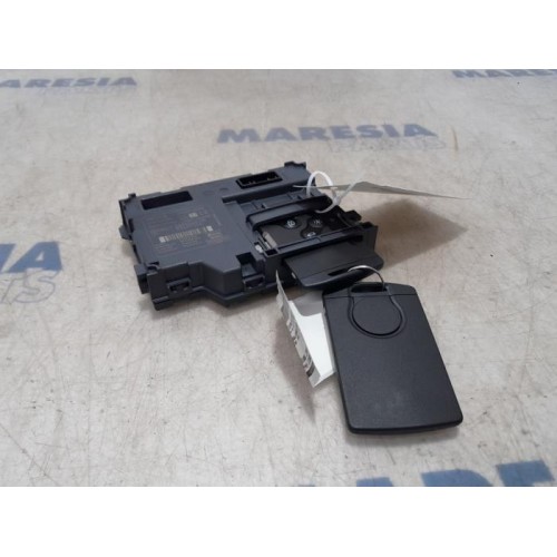 Renault - Trafic - Card reader (lock)