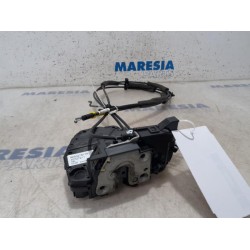 Renault - Trafic - Sliding door lock mechanism, right