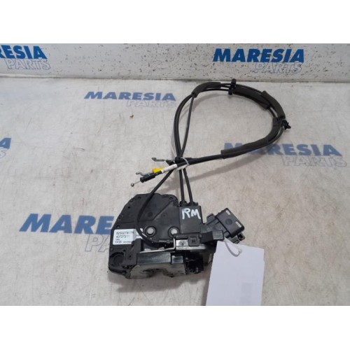 Renault - Trafic - Sliding door lock mechanism, right