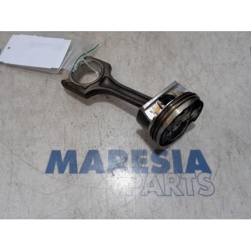 Peugeot - 207 - Piston